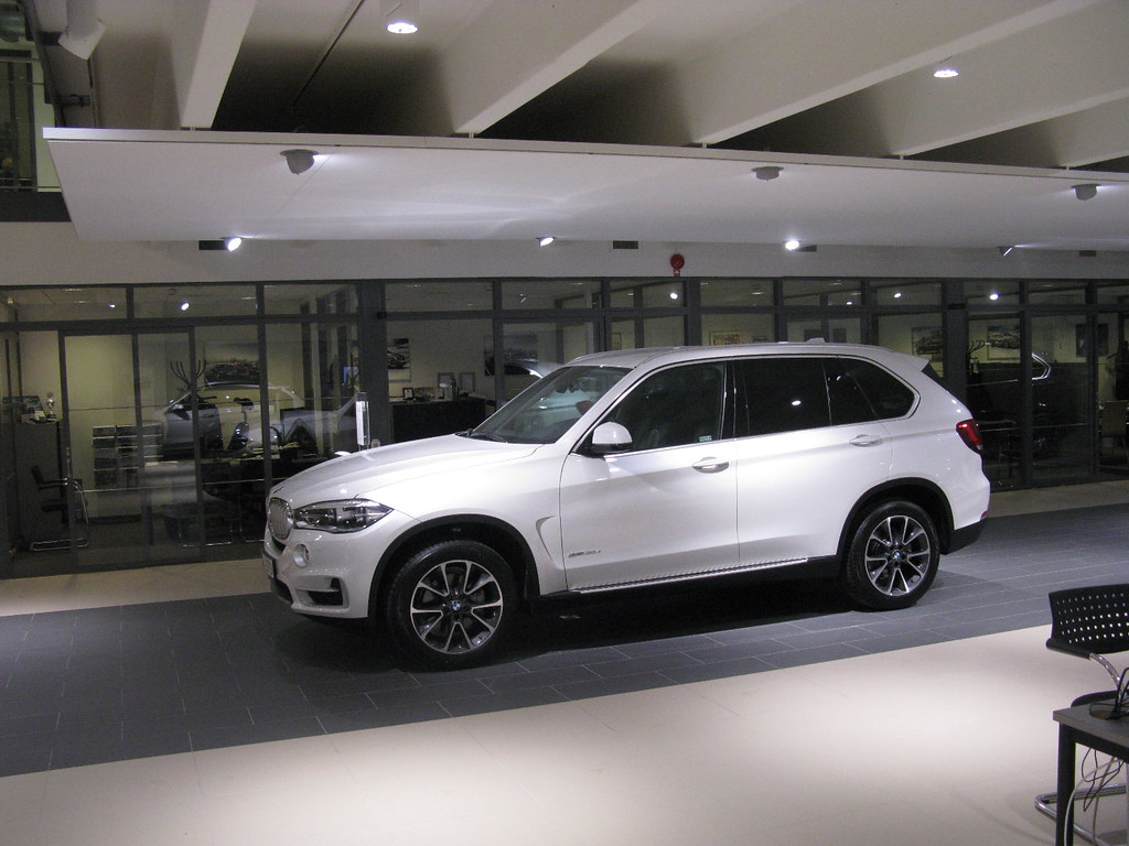 BMW X5 F15 — representative generation photograph
