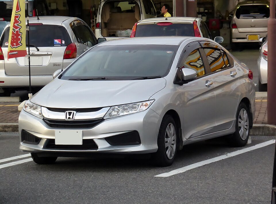 Honda Grace GM4–GM6, pre-facelift (2014–2017) — representative generation photograph
