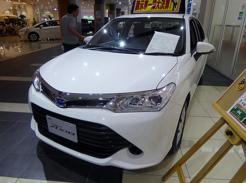 Toyota Corolla Axio E160, first facelift (2015–2017) — representative generation photograph